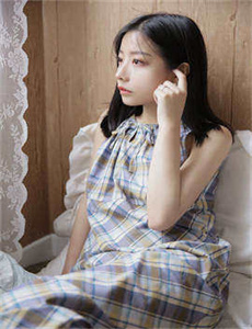 《明日花电影-carli banks》