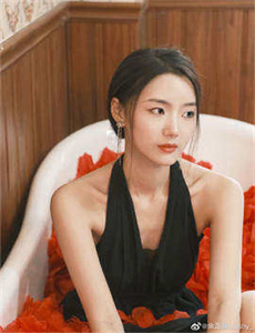 《女装正太2-找个成人网站》