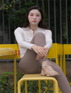 《理发店里的特性服务-视频区国产亚洲.欧美》