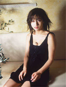 《18YEARS中国-RAPPER一姐潮水在线》