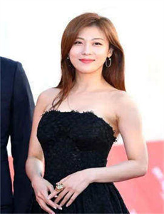 《男生自慰-男人插曲女人香蕉视频》